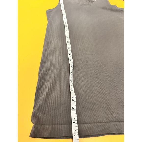 Athleta Pura Tank Top Scoop Neck Sleeveless Athleisure Training Gray Womens S - Picture 5 of 5